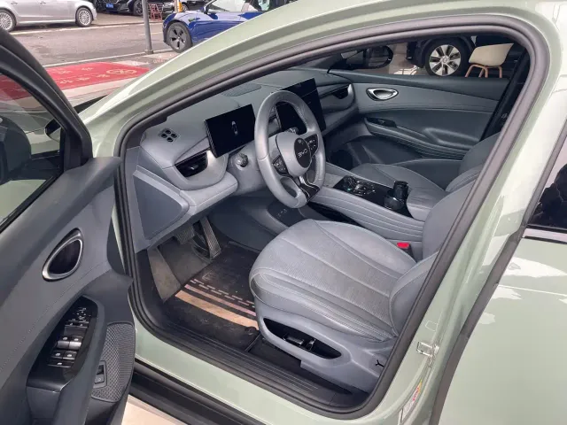 BYD Seal 06 GT — Фото автомобиля 2