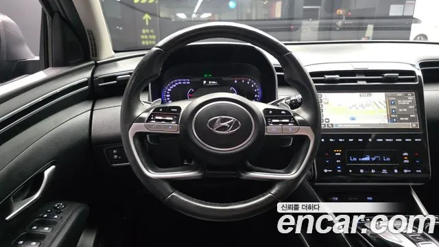 Hyundai Tucson Tucson (NX4) Бензин 1.6 турбо 2WD — Фото автомобиля 12