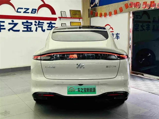 IM Motors LS6 — Фото автомобиля 7