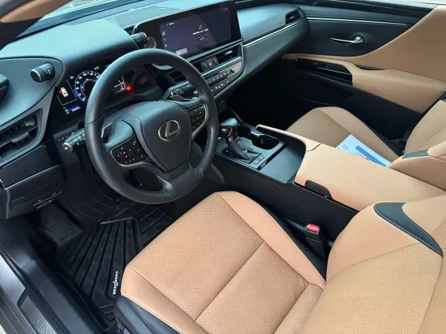 Lexus ES — Фото автомобиля 4