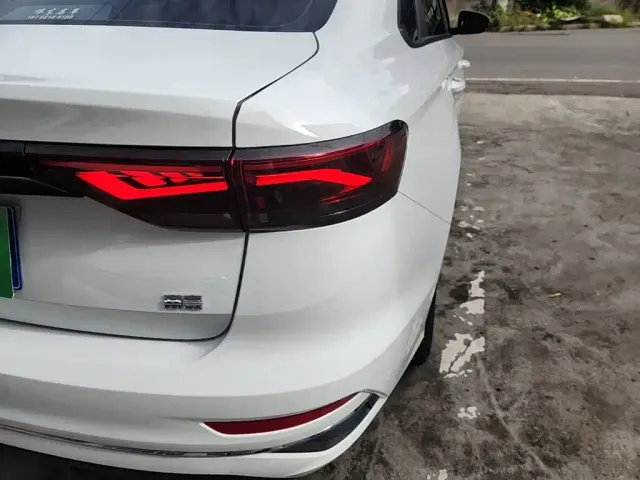 Geely Emgrand — Фото автомобиля 7