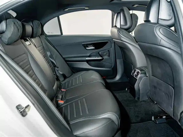 Mercedes-Benz C-Class — Фото автомобиля 18