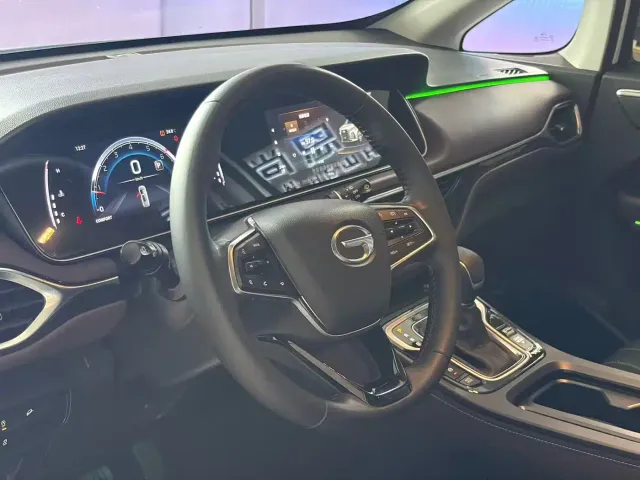 GAC Trumpchi M6 — Фото автомобиля 13