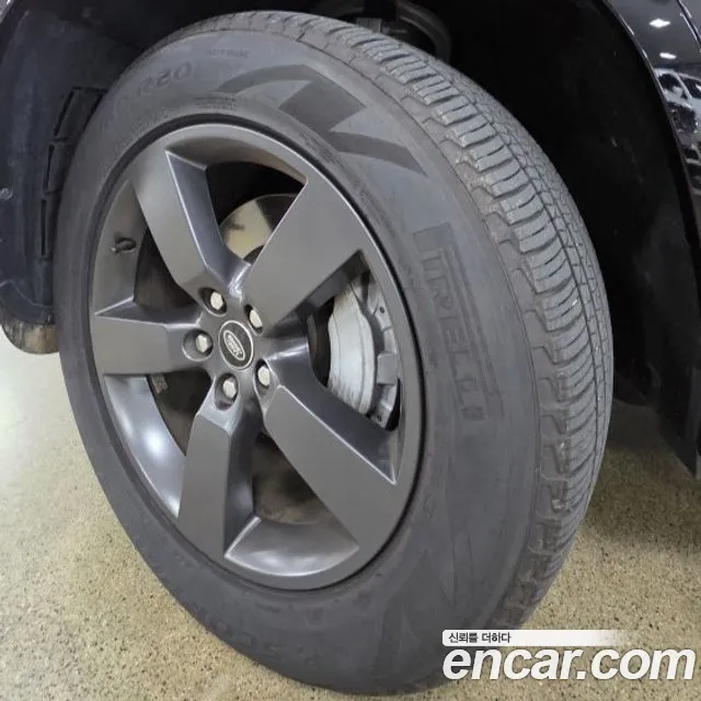 Land Rover Defender L663 — Фото автомобиля 5
