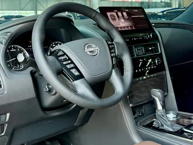 Nissan Patrol — Фото автомобиля 6