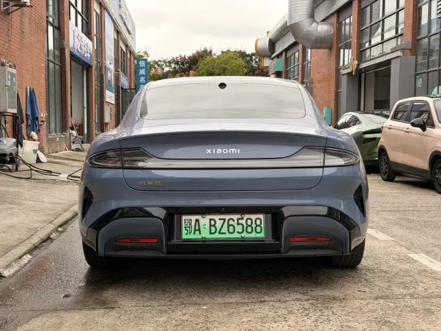 Xiaomi SU7 — Фото автомобиля 15
