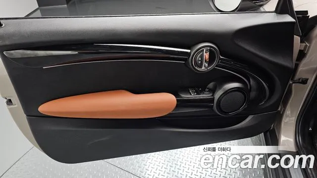 Mini Cooper — Фото автомобиля 23