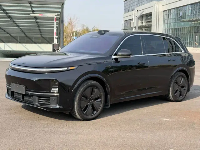 Фотография автомобиля — Li Auto L7