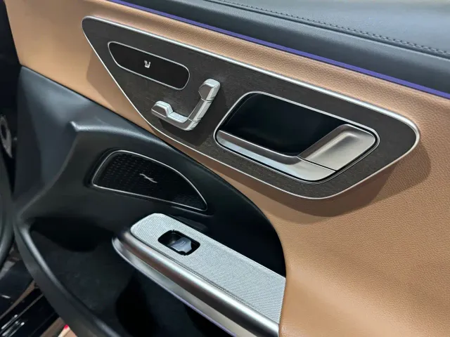 Mercedes-Benz E-Class — Фото автомобиля 6