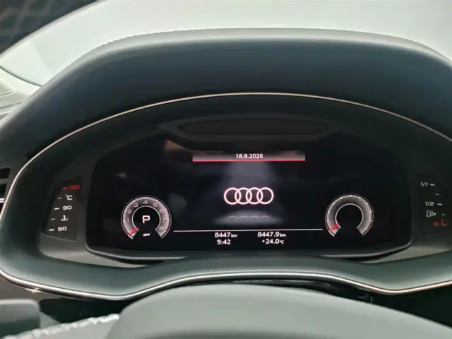 Audi Q7 — Фото автомобиля 10