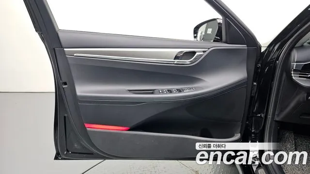 Hyundai Grandeur New — Фото автомобиля 13