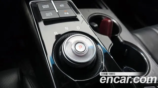 Kia K8 Hybrid — Фото автомобиля 12