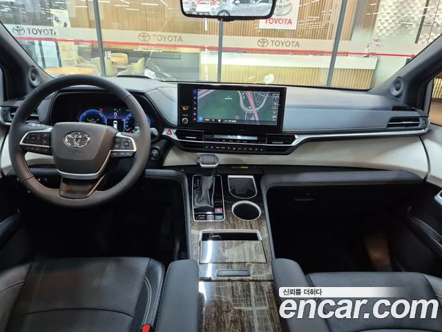 Toyota Sienna 4th Gen — Фото автомобиля 16