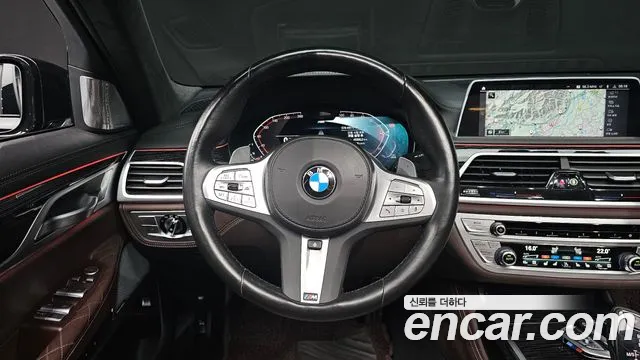 BMW 7 Series — Фото автомобиля 12