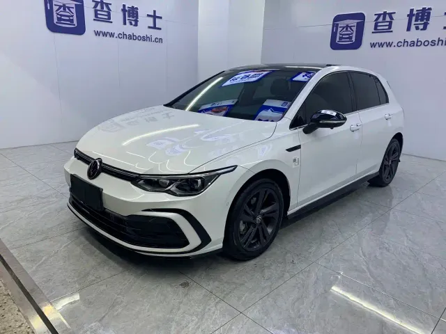 Фотография автомобиля — Volkswagen Golf