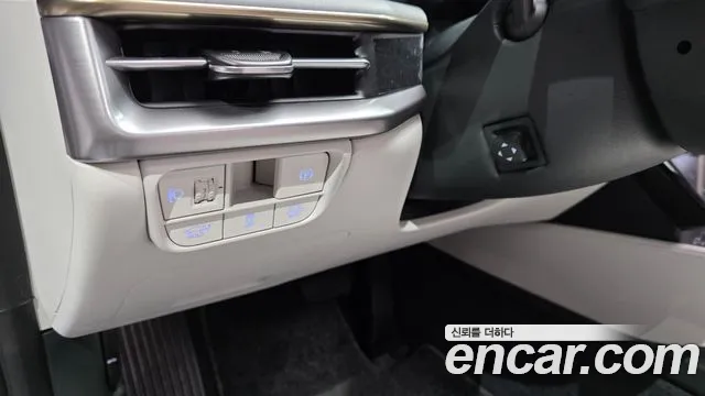 Hyundai Grandeur GN7 — Фото автомобиля 12