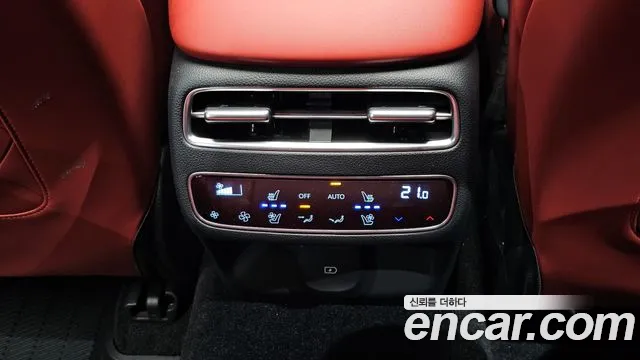 Genesis GV70 3.5T Бензин 2WD — Фото автомобиля 24