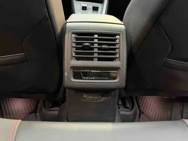 Volkswagen Golf GTI — Фото автомобиля 21