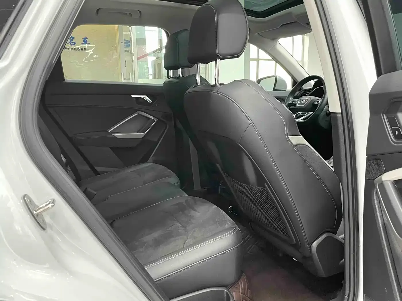 Audi Audi Q3 2022 35 TFSI Fashion Dynamic — Фото автомобиля 13
