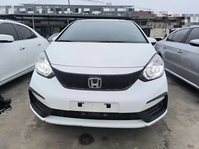 Honda Fit — Фото автомобиля 2