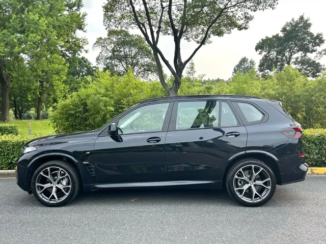 BMW X5 — Фото автомобиля 3