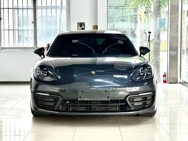 Porsche Panamera — Фото автомобиля 2