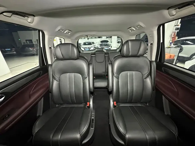 GAC Trumpchi M6 — Фото автомобиля 18