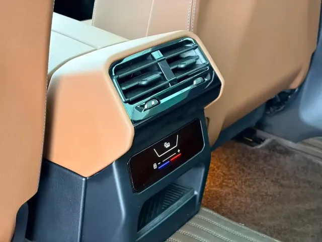 BMW 5 Series — Фото автомобиля 14