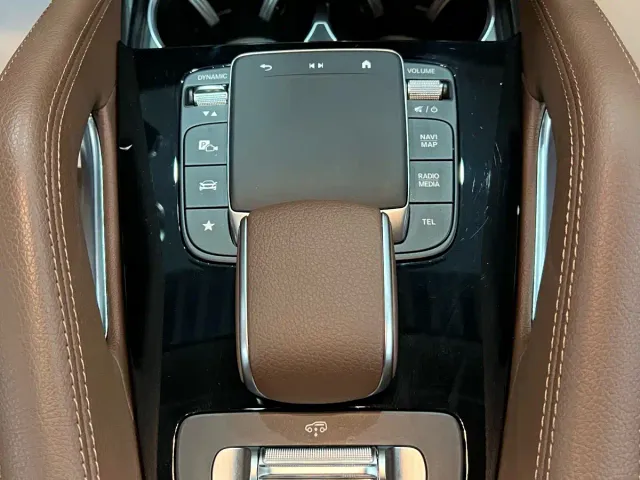 Mercedes-Benz GLE-Class — Фото автомобиля 13