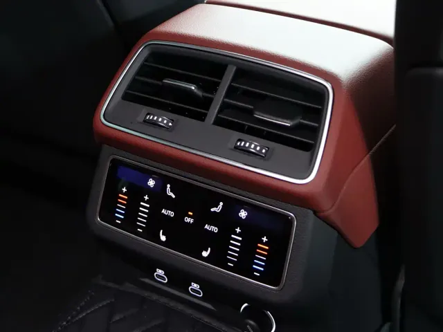 Audi A7L — Фото автомобиля 17