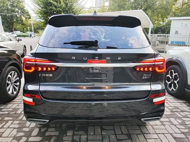 Roewe RX5 — Фото автомобиля 5
