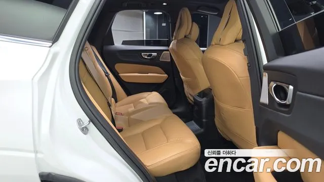 Volvo XC60 2nd Gen — Фото автомобиля 18