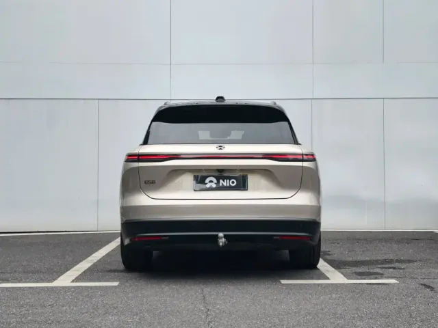 Nio ES8 — Фото автомобиля 5