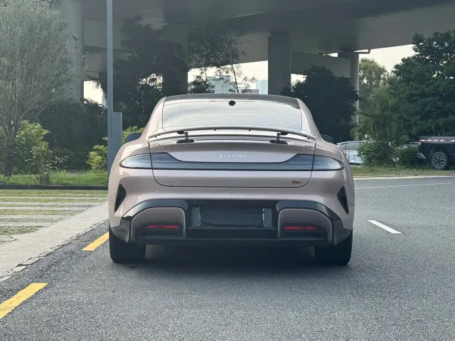 Xiaomi SU7 — Фото автомобиля 5