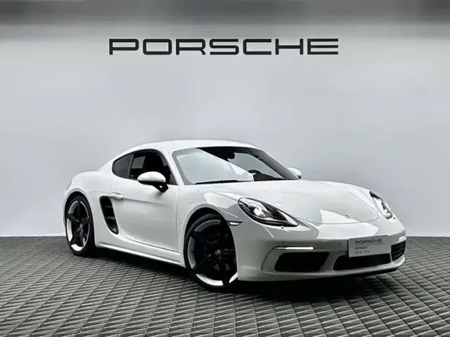 Porsche 718 — Фото автомобиля 3