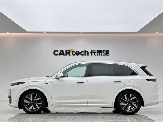 Li Auto L7 — Фото автомобиля 2