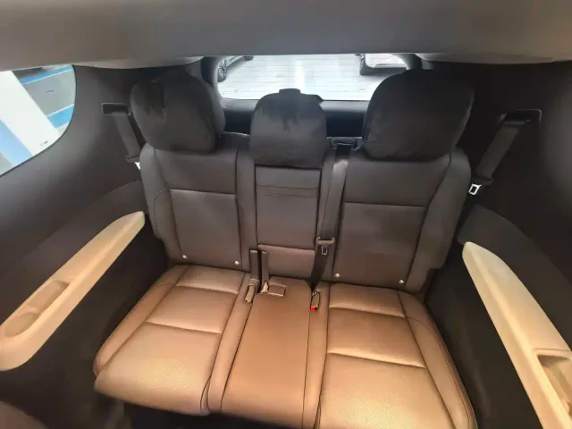 Li Auto MEGA — Фото автомобиля 7