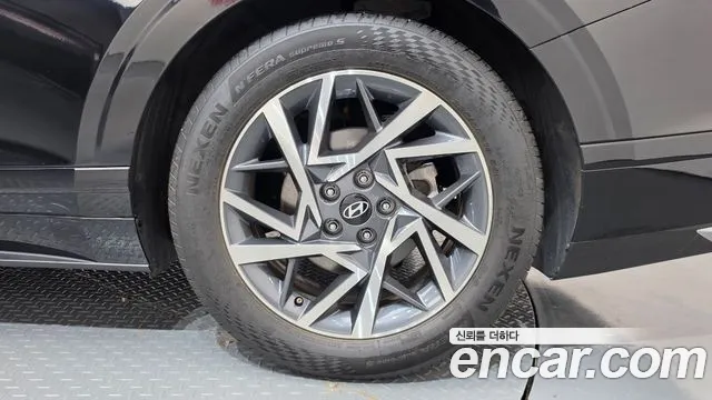 Hyundai Grandeur GN7 — Фото автомобиля 6