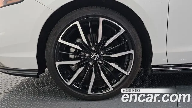 Honda Accord — Фото автомобиля 4