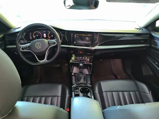 Volkswagen Passat — Фото автомобиля 9