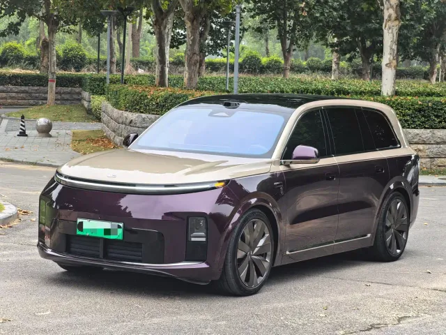 Фотография автомобиля — Li Auto L9