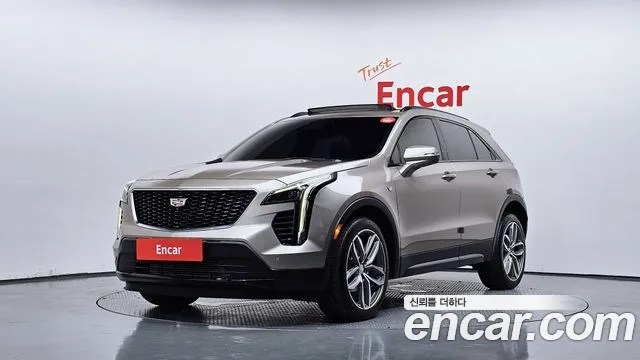 Фотография автомобиля — Cadillac XT4