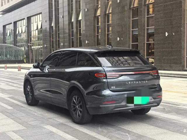 Leapmotor Leapmotor C11 2023 Pure Electric 500 Smart Edition — Фото автомобиля 4