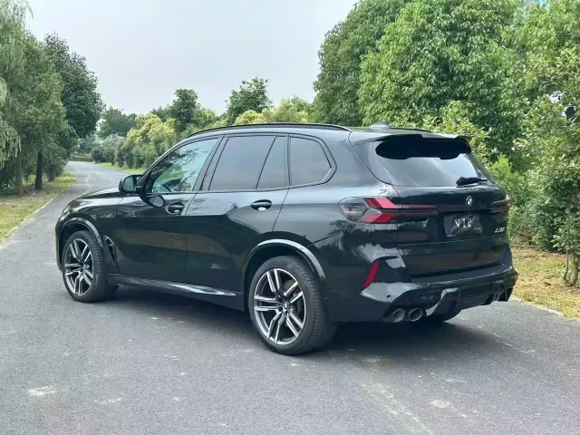 BMW X5 M — Фото автомобиля 8