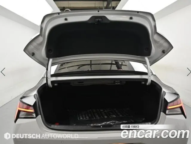 Hyundai AVANTE Avante (CN7) — Фото автомобиля 19