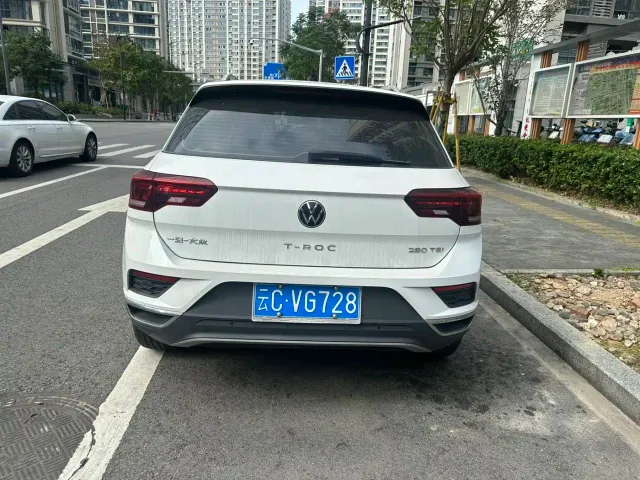 Volkswagen T-Roc — Фото автомобиля 9