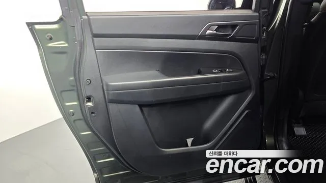 KG_Mobility_Ssangyong Rexton — Фото автомобиля 22