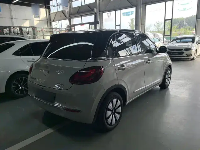 Wuling Bingo — Фото автомобиля 7