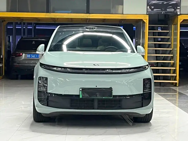Li Auto L6 — Фото автомобиля 2
