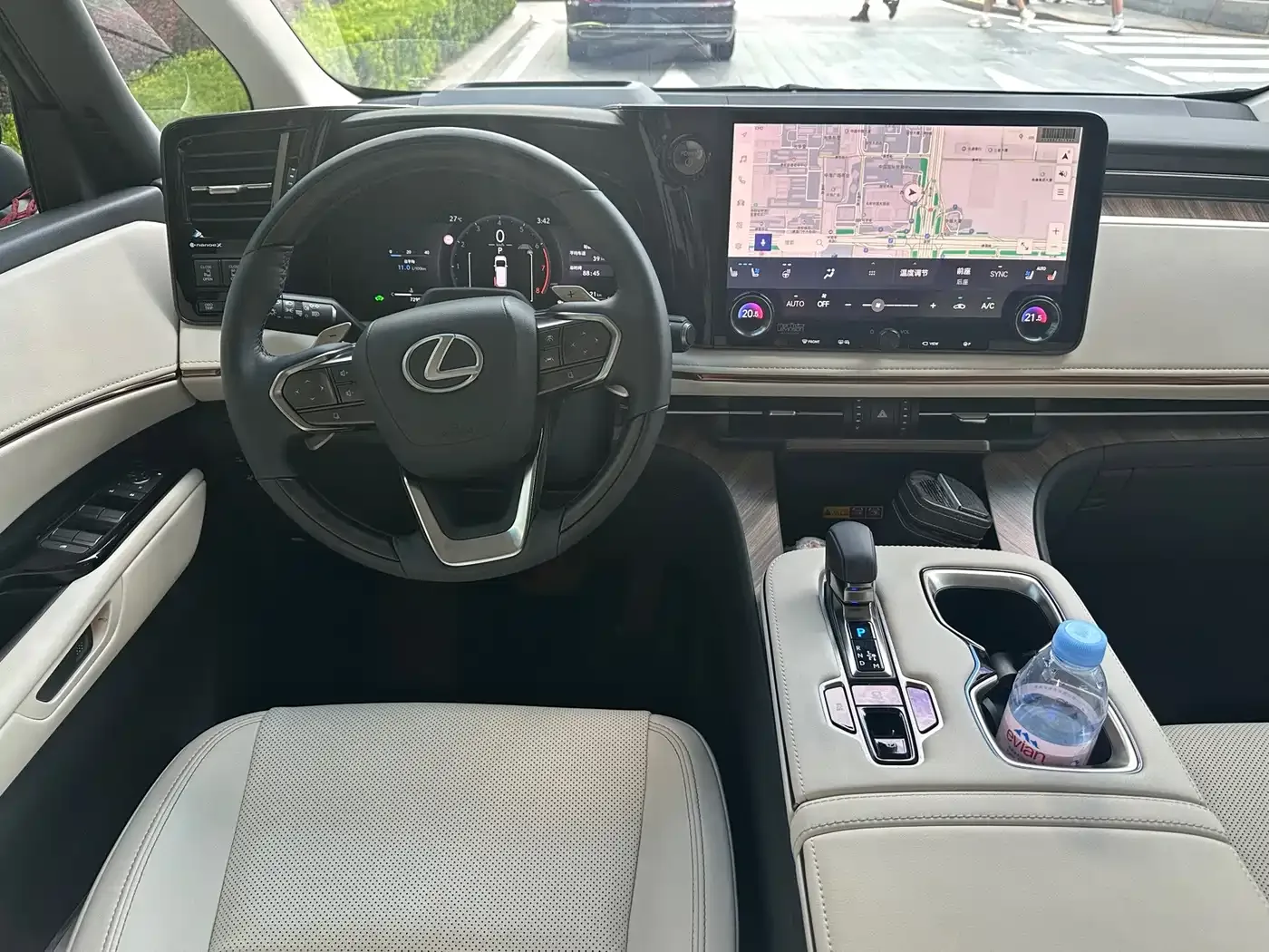 Lexus Lexus LM 2025 Model 500h Six-Seater Prestige Edition — Фото автомобиля 11